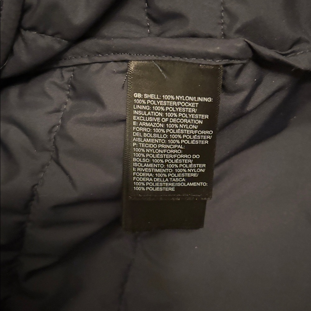 Gorgeous lightweight North Face puffer size Large women’s - Picture 8 of 8